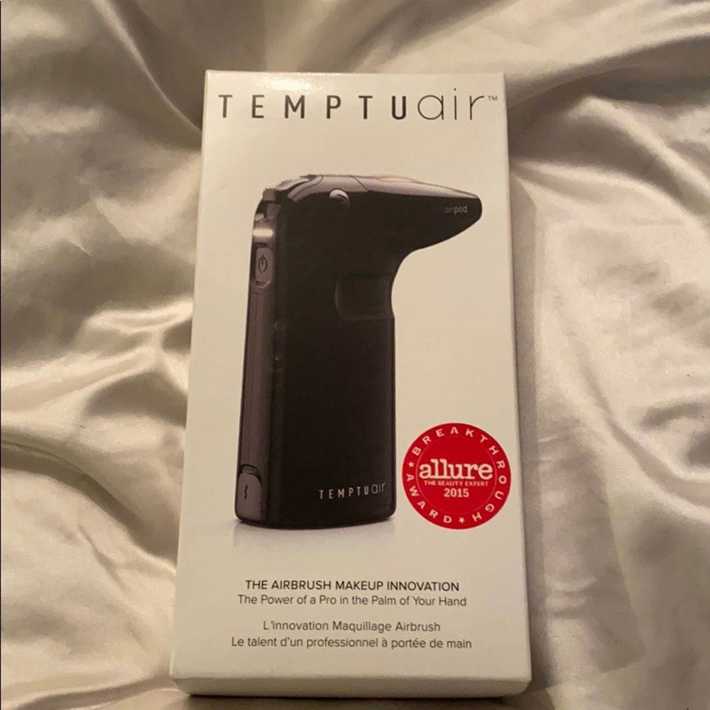 Temptu Air portable airbrush machine. Used once.